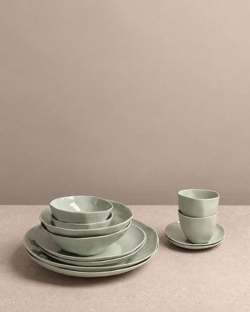 Porcelain Dinner service, 6 pieces