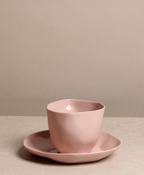 https://www.tinkalu.com/media/19/87/94/1730704238/Becher gro mit UT rose.jpg