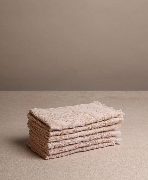 https://www.tinkalu.com/media/42/67/e1/1730651680/Gastetuch puder1.jpg