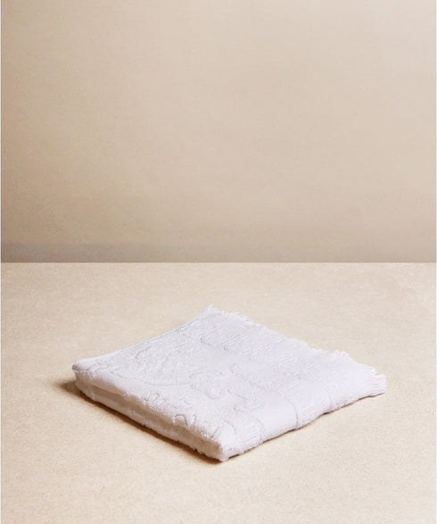Hand towel