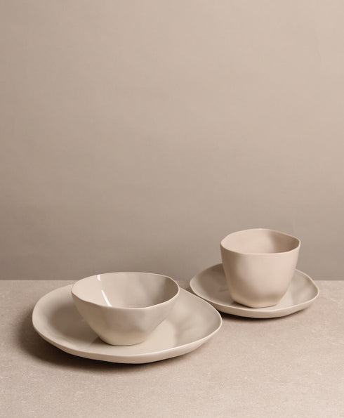 https://www.tinkalu.com/media/23/d5/g0/1730818072/Kaffee Service beige.jpg