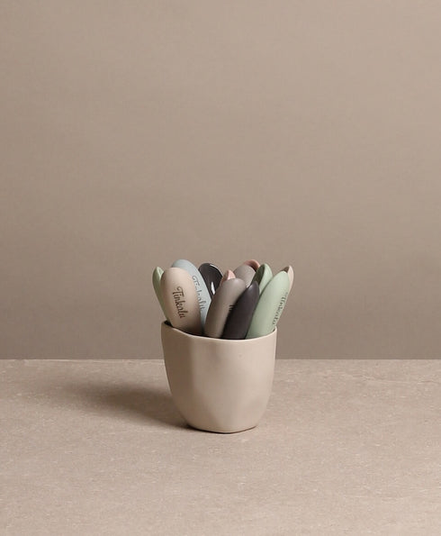 https://www.tinkalu.com/media/87/85/de/1730201311/Loffel klein alle Becher1.jpg