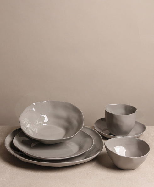 https://www.tinkalu.com/media/9f/8e/84/1730821819/Speise und Kaffee Set grau.jpg