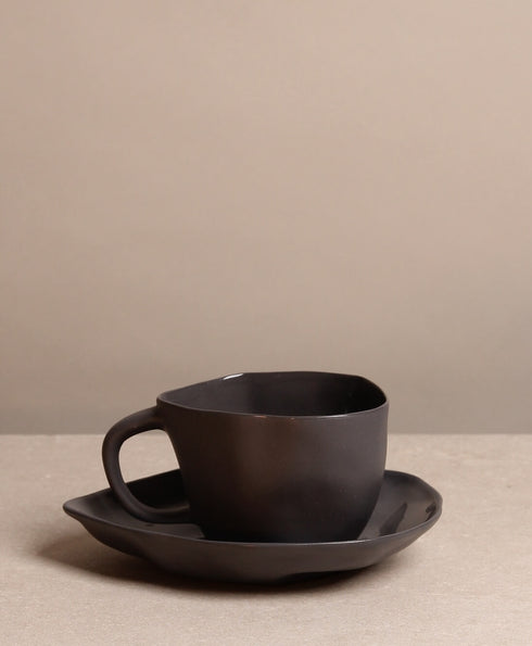 https://www.tinkalu.com/media/a0/cf/cc/1730560335/Tasse gro mit UT anthra.jpg