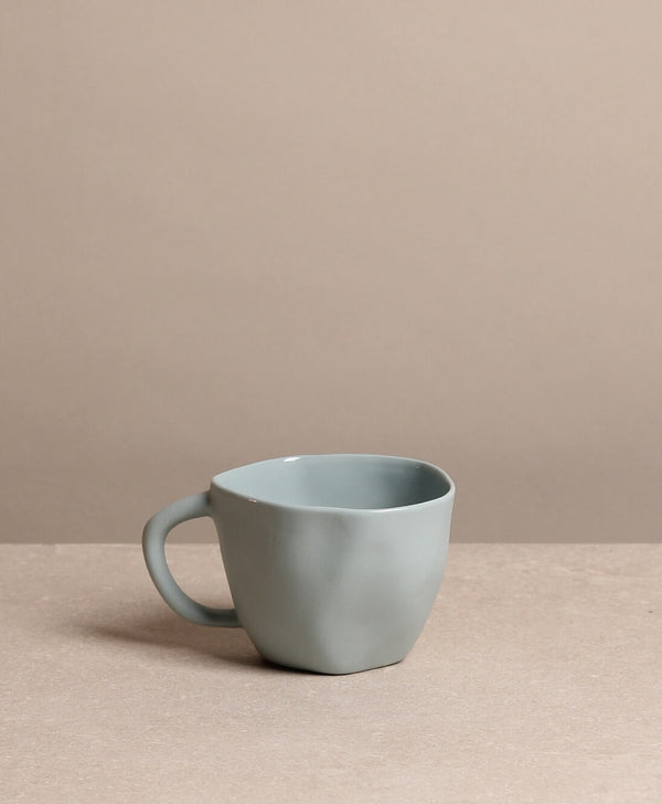https://www.tinkalu.com/media/17/8e/f8/1730562128/Tasse mittel blau.jpg