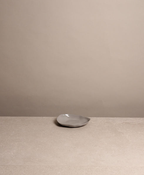 https://www.tinkalu.com/media/9f/65/a0/1730200787/UT oval klein grau.jpg